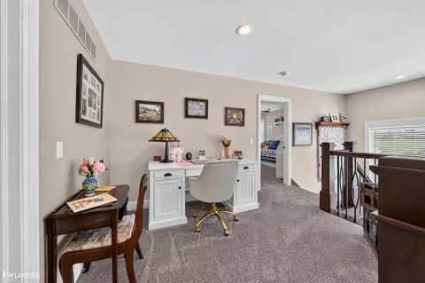 Entry Way - 19376 Ryan, Macomb, MI 48042 photo 6 of 6