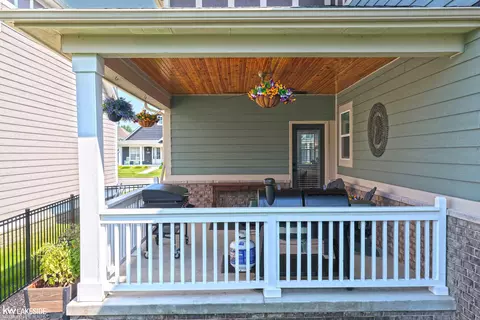 Exterior - 19376 Ryan, Macomb, MI 48042 photo 11 of 17