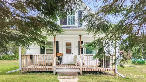 Exterior - 607 Tobin, Channing, MI 49815 photo 3 of 6