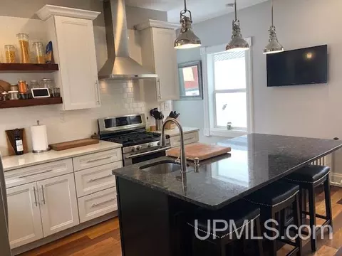 320 E Main, Negaunee, MI 49866 photo 5