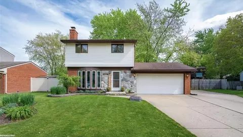 43327 Ryer, Sterling Heights, MI 48313