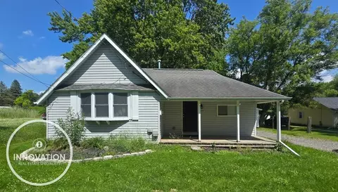 536 N Blacks Cors, Imlay City, MI 48444