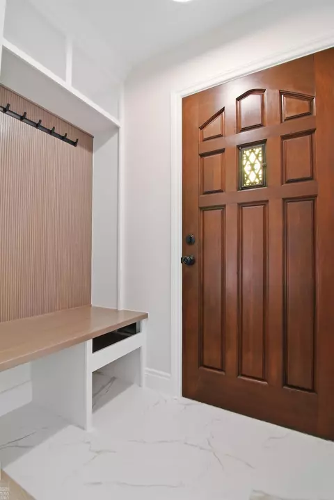 Entry Way - 1342 Hollywood, Grosse Pointe Woods, MI 48236 photo 1 of 4