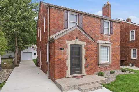 Exterior - 1342 Hollywood, Grosse Pointe Woods, MI 48236 photo 1 of 5