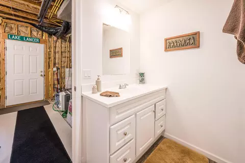 Bath - 1780 Castleview #49, Gladwin, MI 48624 photo 2 of 7