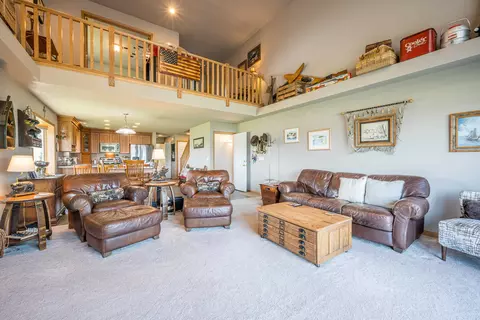 Living - 1780 Castleview #49, Gladwin, MI 48624 photo 3 of 5