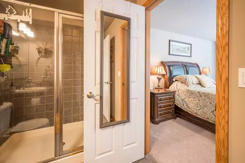 Bath - 1780 Castleview #49, Gladwin, MI 48624 photo 5 of 7