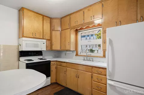 Kitchen - 200 E Main, Negaunee, MI 49866 photo 2 of 4