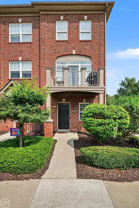 228 Wright #BLDG 401, Wixom, MI 48393