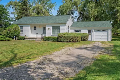 1701 E Cottage Grv, Linwood, MI 48634