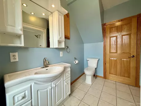 Bath - 306 W Ely, Ishpeming, MI 49849 photo 4 of 4