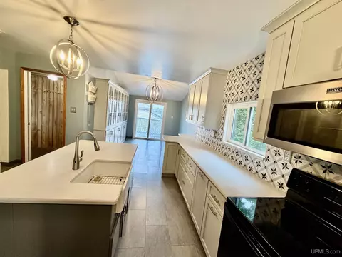 Kitchen - 306 W Ely, Ishpeming, MI 49849 photo 3 of 6