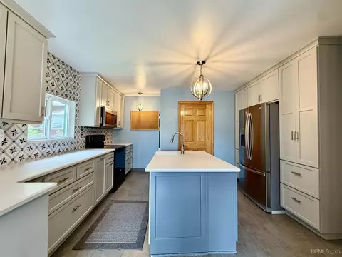 Kitchen - 306 W Ely, Ishpeming, MI 49849 photo 2 of 3