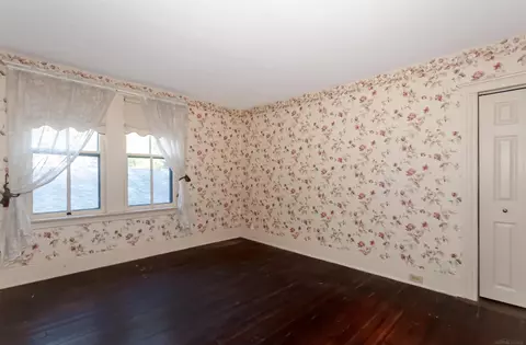 Bedroom - 194 Moross, Grosse Pointe Farms, MI 48236 photo 6 of 10
