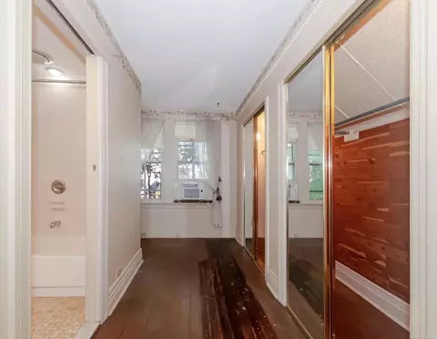 Entry Way - 194 Moross, Grosse Pointe Farms, MI 48236 photo 10 of 14