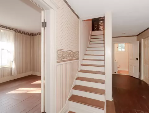 Entry Way - 194 Moross, Grosse Pointe Farms, MI 48236 photo 12 of 14