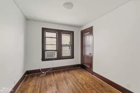 Bedroom - 1445 Lakepointe, Grosse Pointe Park, MI 48230 photo 6 of 8