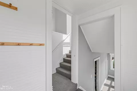 Entry Way - 1445 Lakepointe, Grosse Pointe Park, MI 48230 photo 6 of 8