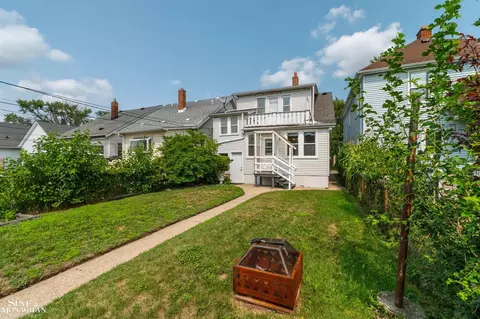 Exterior - 1445 Lakepointe, Grosse Pointe Park, MI 48230 photo 7 of 22
