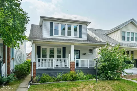 Exterior - 1445 Lakepointe, Grosse Pointe Park, MI 48230 photo 10 of 23