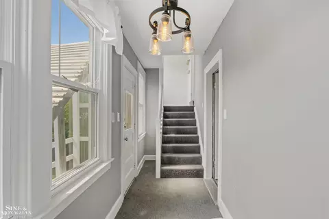 Entry Way - 1445 Lakepointe, Grosse Pointe Park, MI 48230 photo 5 of 8