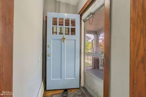 Entry Way - 1445 Lakepointe, Grosse Pointe Park, MI 48230 photo 1 of 8