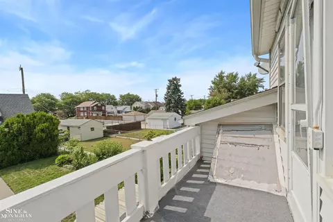 Exterior - 1445 Lakepointe, Grosse Pointe Park, MI 48230 photo 3 of 22