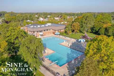 Exterior - 1445 Lakepointe, Grosse Pointe Park, MI 48230 photo 15 of 22