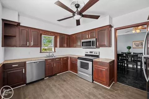 Kitchen - 6277 Fred W Moore, East China, MI 48054 photo 2 of 3