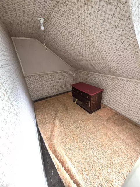 Bedroom - 662 Hall, Flint, MI 48503 photo 5 of 6
