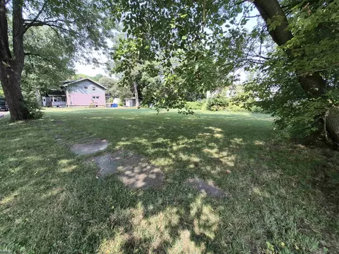 Exterior - 662 Hall, Flint, MI 48503 photo 13 of 16