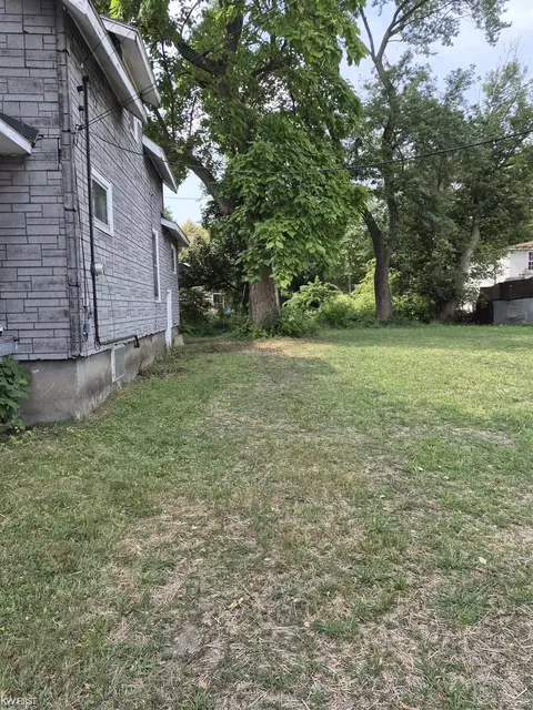 Exterior - 662 Hall, Flint, MI 48503 photo 1 of 16
