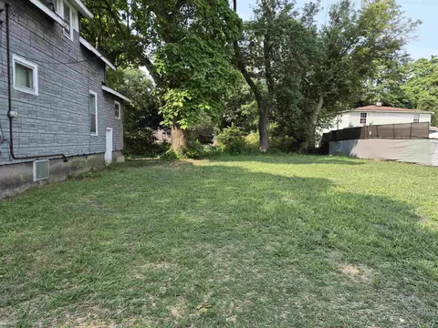 Exterior - 662 Hall, Flint, MI 48503 photo 7 of 16