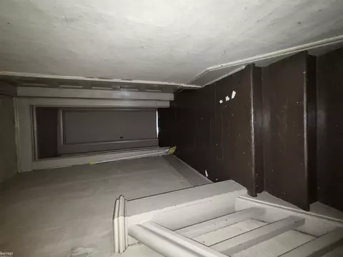 Entry Way - 662 Hall, Flint, MI 48503 photo 1 of 3
