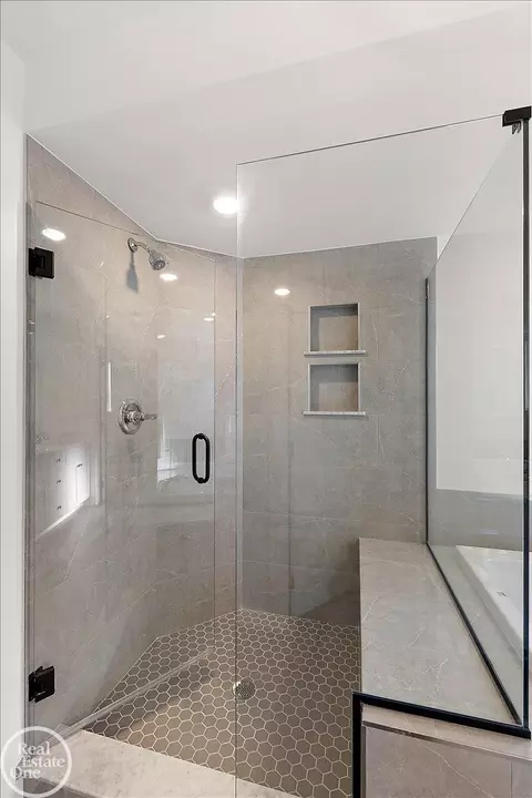 Bath - 22138 Grove #LOT 41, Macomb Twp, MI 48042 photo 6 of 8