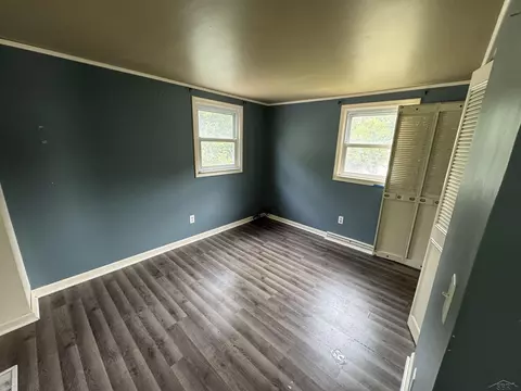 Bedroom - 5380 River Rdg, Flushing, MI 48433 photo 4 of 4