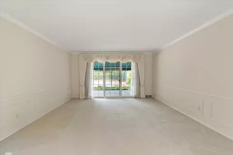 Living - 40 Webber, Grosse Pointe Shores, MI 48236 photo 5 of 9