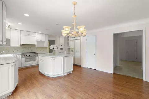 Kitchen - 40 Webber, Grosse Pointe Shores, MI 48236 photo 6 of 6