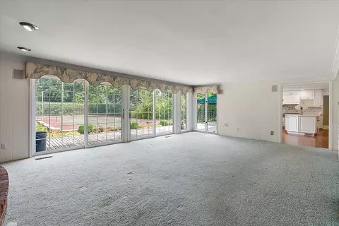 Living - 40 Webber, Grosse Pointe Shores, MI 48236 photo 9 of 9