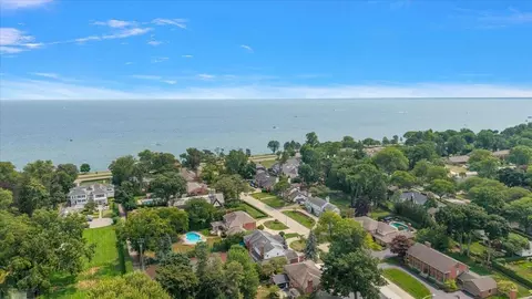 View/Area - 40 Webber, Grosse Pointe Shores, MI 48236 photo 11 of 12