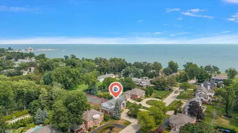 View/Area - 40 Webber, Grosse Pointe Shores, MI 48236 photo 1 of 12