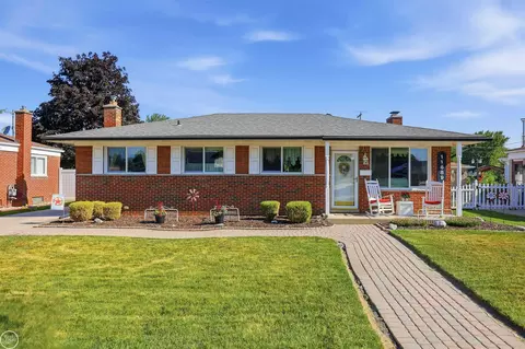 11689 Brougham, Sterling Heights, MI 48312
