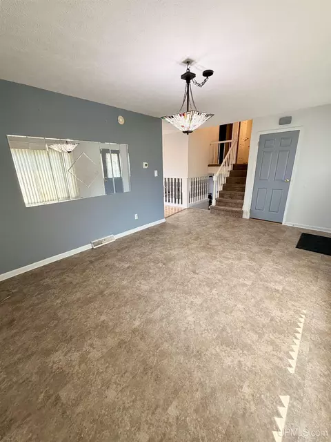 Dining - 115 S Marigold, Ishpeming, MI 49849 photo 1 of 1