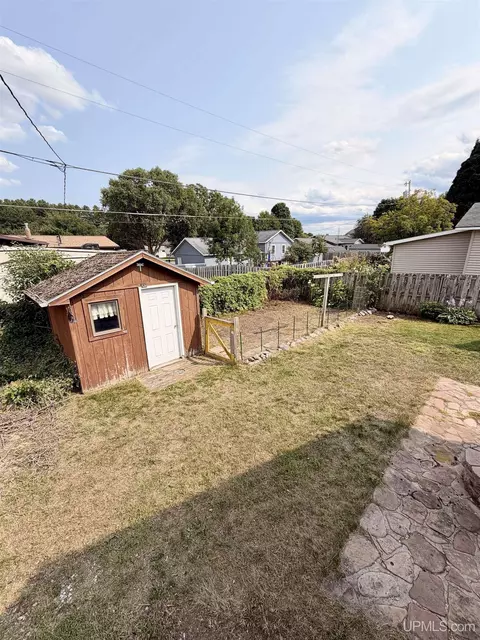 Exterior - 115 S Marigold, Ishpeming, MI 49849 photo 1 of 8