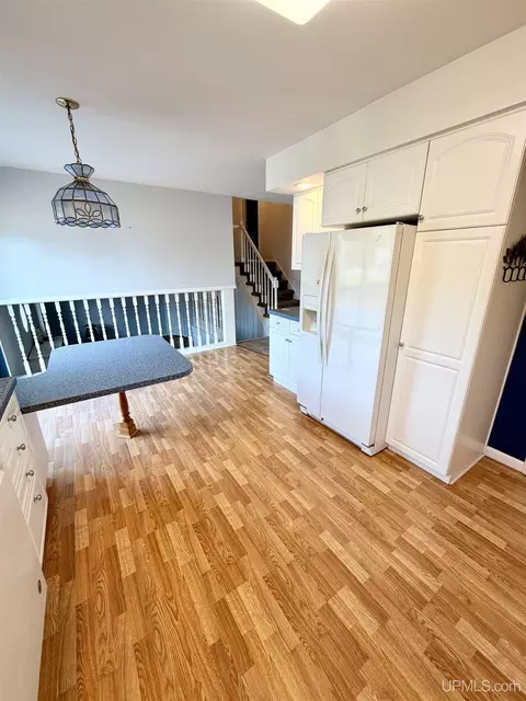 Kitchen - 115 S Marigold, Ishpeming, MI 49849 photo 4 of 5