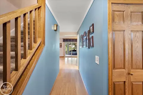 Entry Way - 47085 James, Macomb, MI 48044 photo 2 of 4