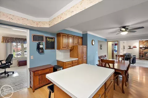 Kitchen - 47085 James, Macomb, MI 48044 photo 3 of 4