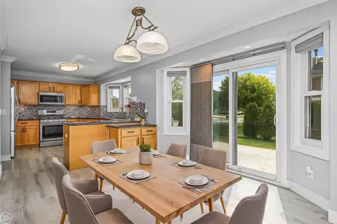 Dining - 48037 Lafayette, Macomb, MI 48044 photo 1 of 1