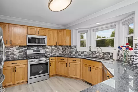 Kitchen - 48037 Lafayette, Macomb, MI 48044 photo 1 of 3