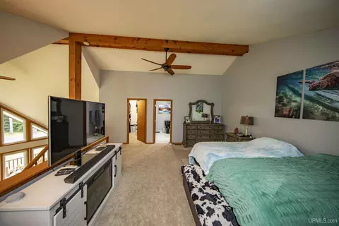 Bedroom - 1768 River Bnd, Eagle River, WI 54521 photo 3 of 6